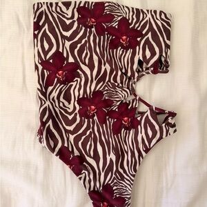 Benoa Diva One Piece